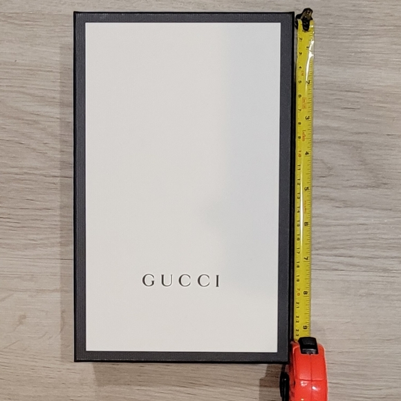 Gucci box, dust bag and shopping bag - Picture 2 of 2